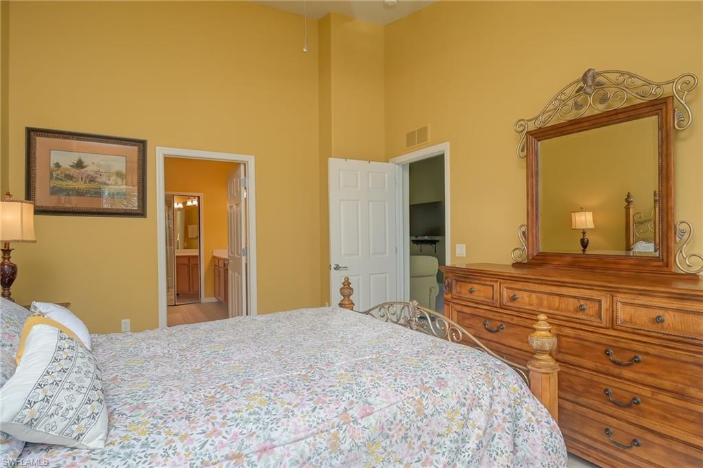5706 Mayflower WAY 208 photo 12