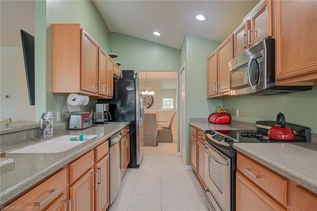 5706 Mayflower WAY 208 photo 8