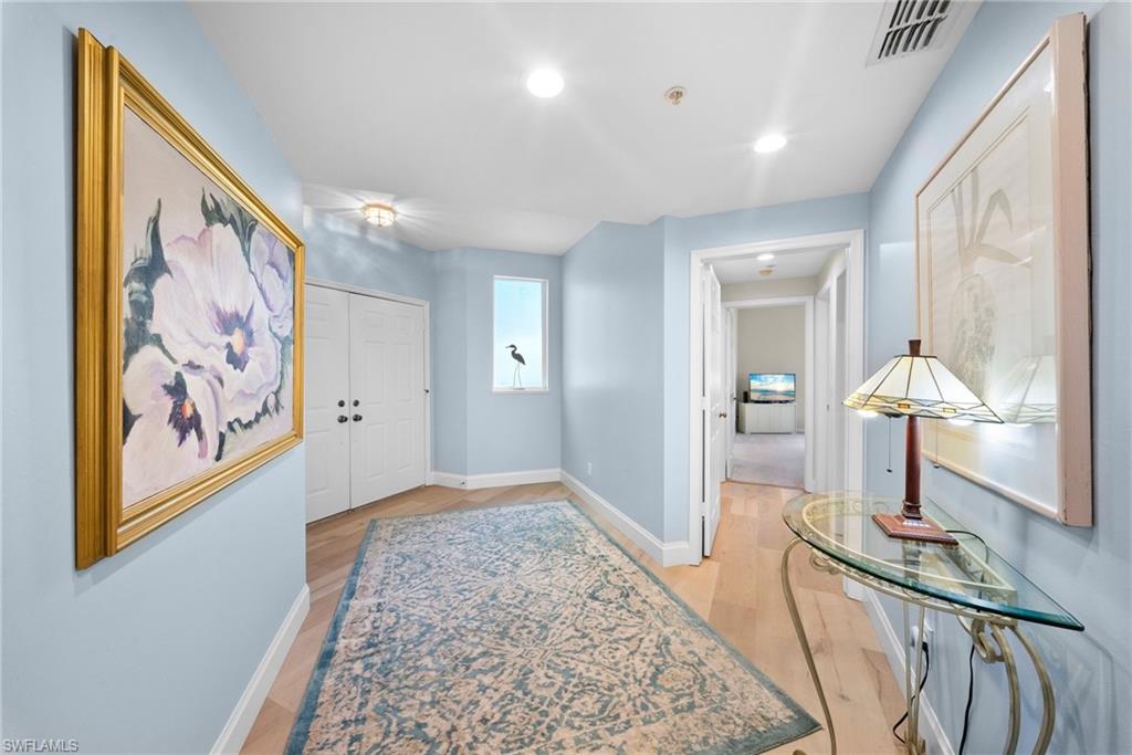 760 Waterford DR #101 photo 13