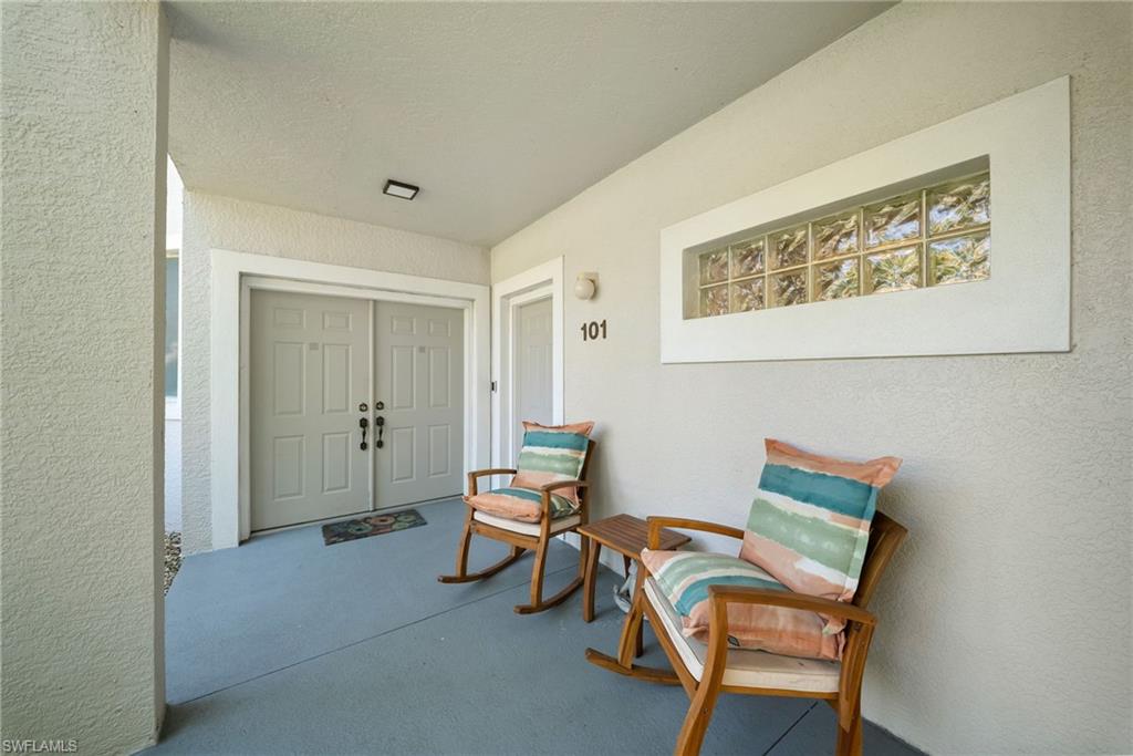 760 Waterford DR #101 photo 11