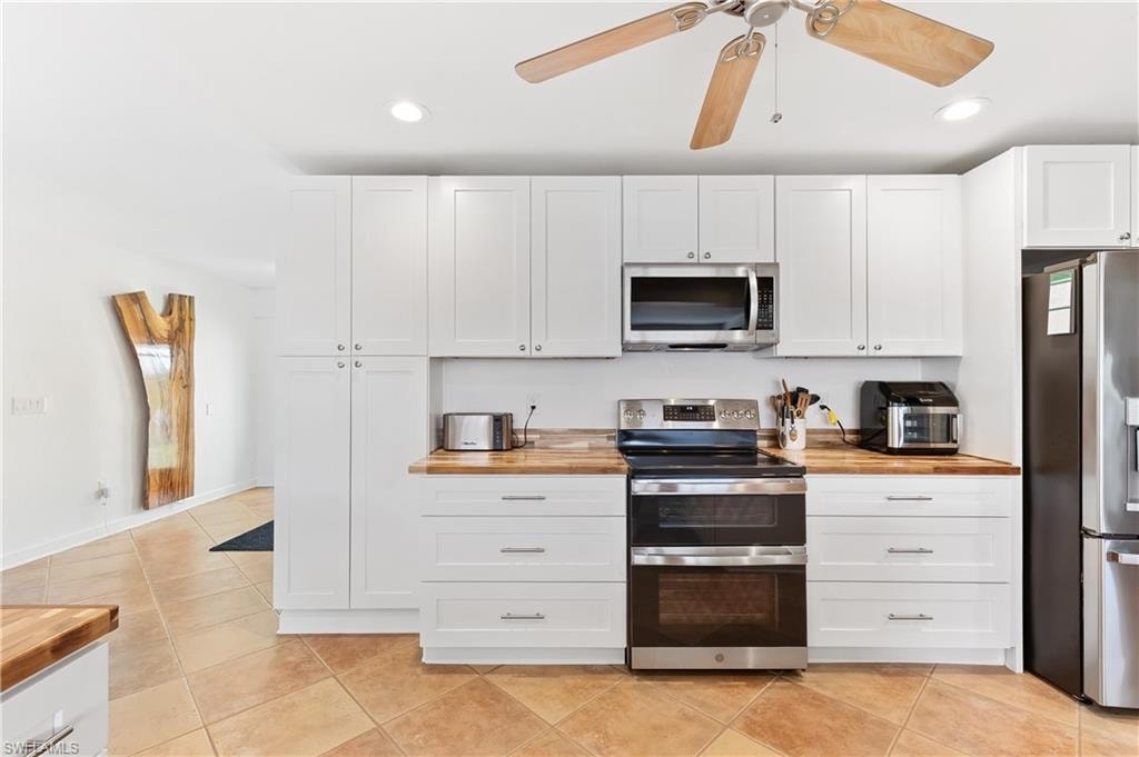 5654 Natoma DR photo 6