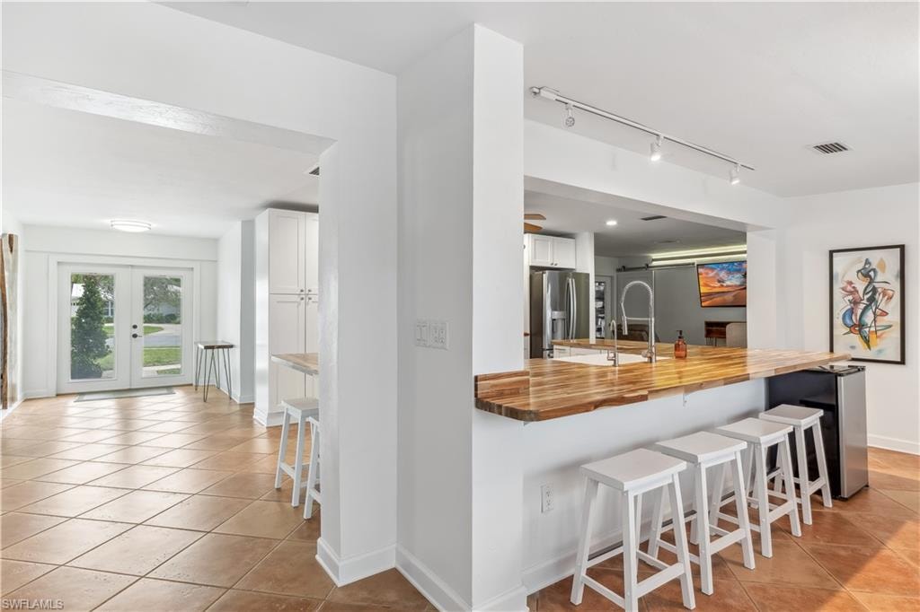 5654 Natoma DR photo 10