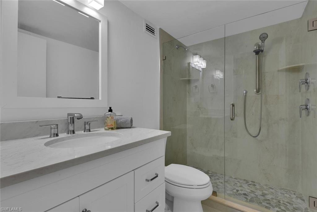 1300 Gulf Shore BLVD N 205 photo 16