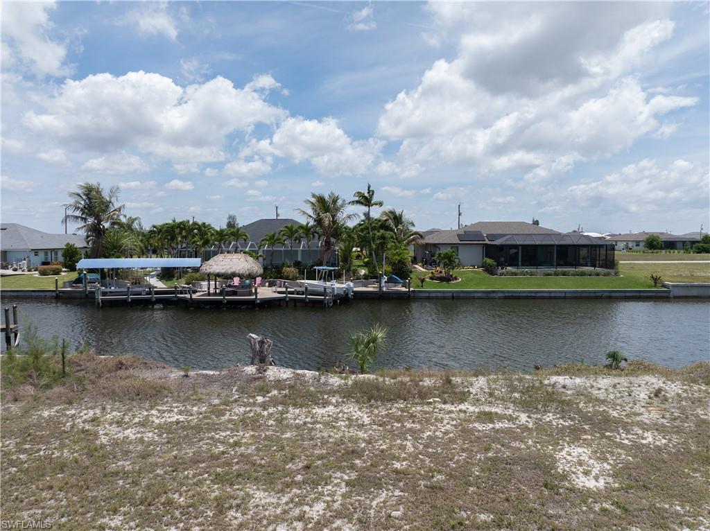 1637 NW 39th AVE