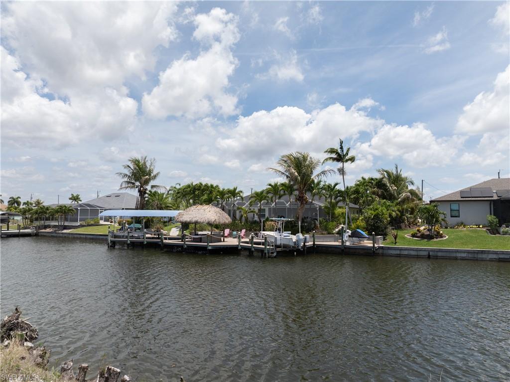 1637 NW 39th AVE