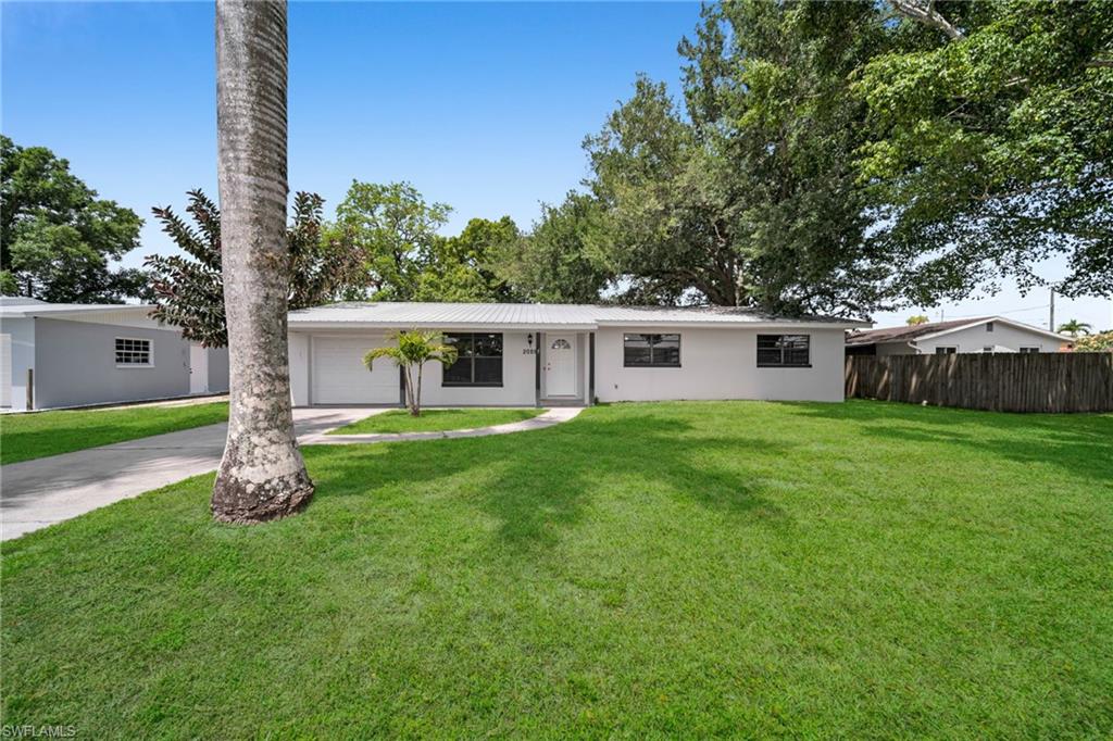 2085 E Tobago CIR