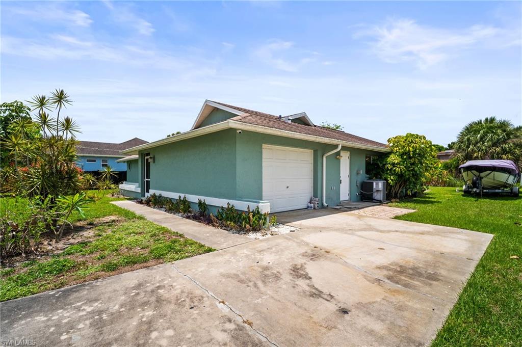 2001 Bahama AVE photo 6