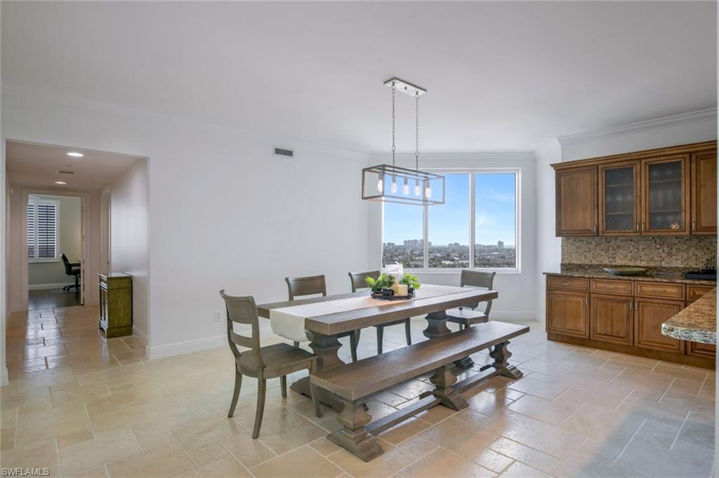 275 Indies WAY 1205 photo 6