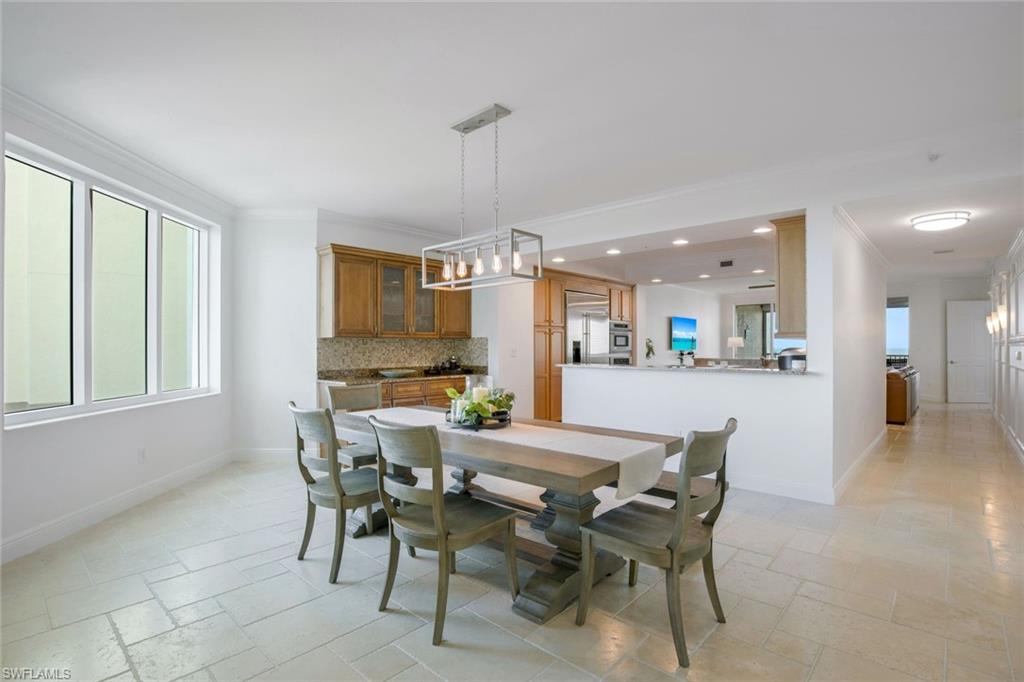 275 Indies WAY 1205 photo 7