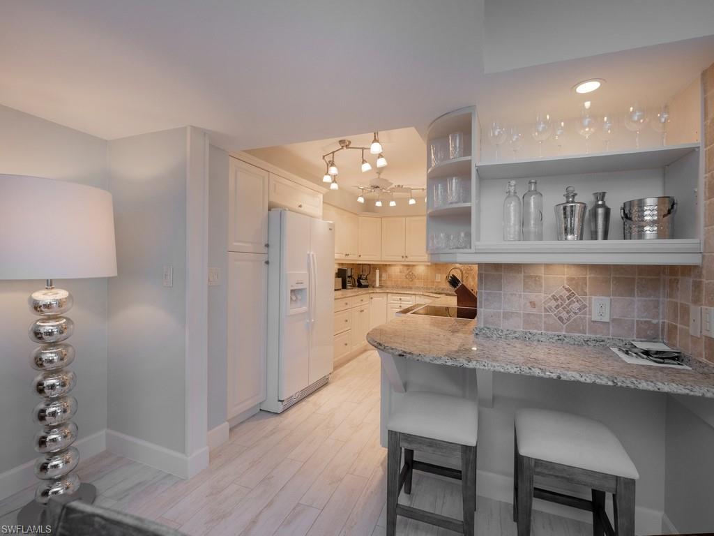 4001 Gulf Shore BLVD N 302 photo 11