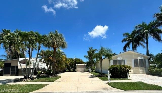1675 Diamond Lake CIR