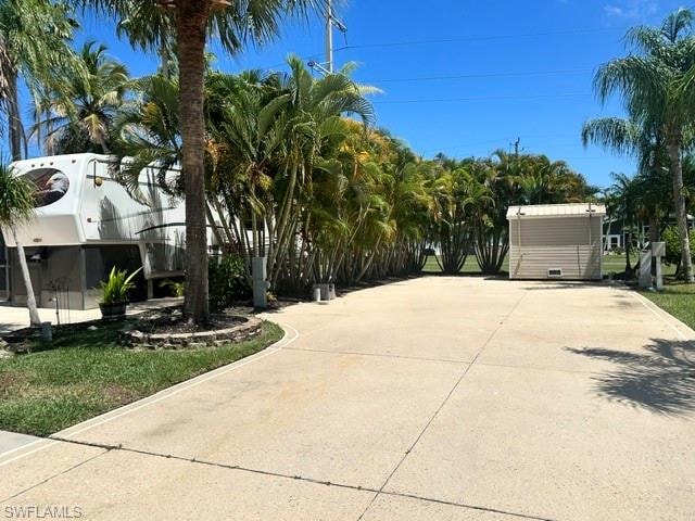 1675 Diamond Lake CIR