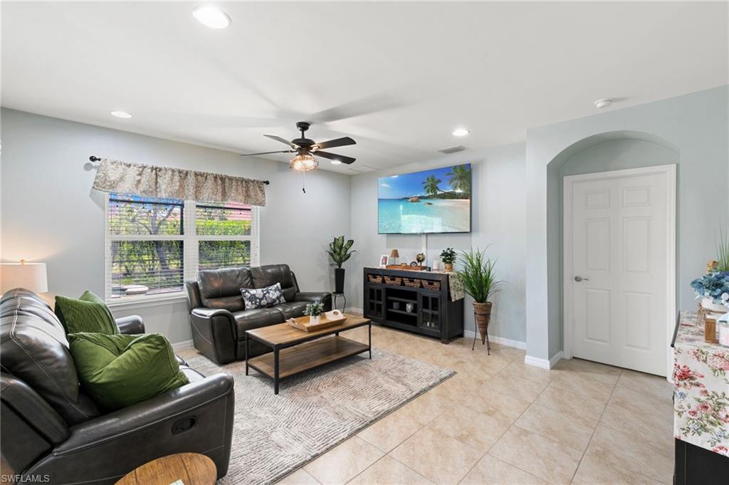 3215 Birchin LN photo 10