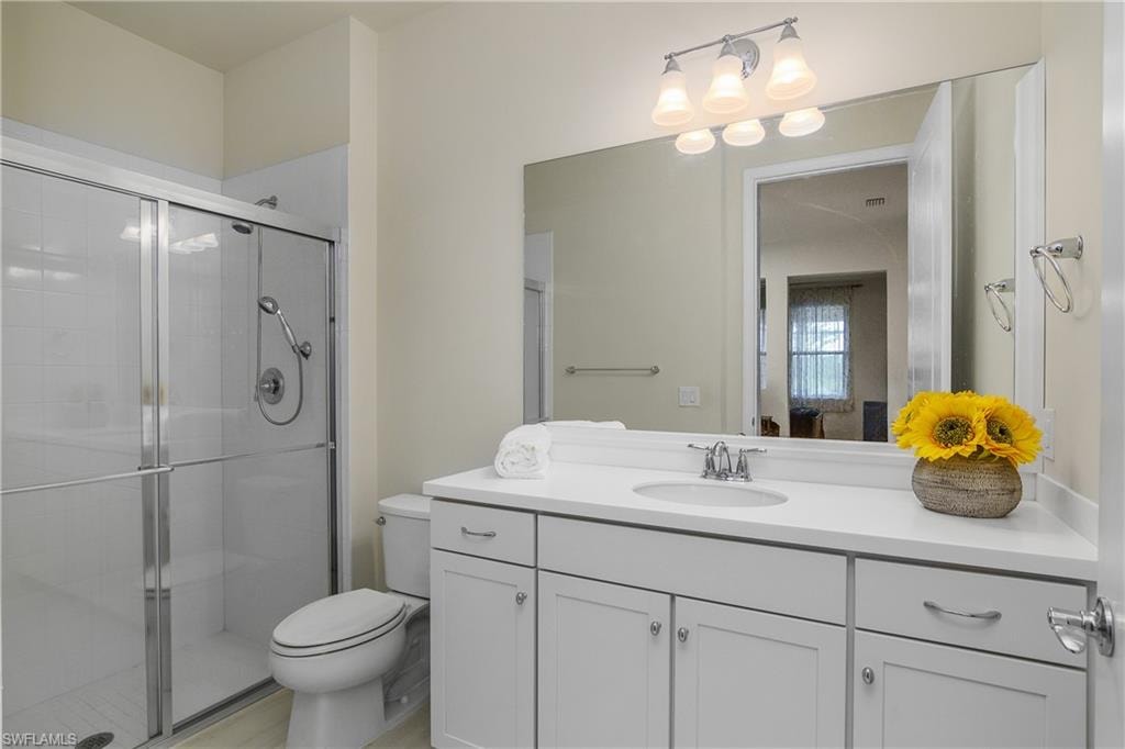 17628 Kinzie LN photo 27