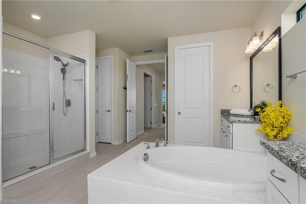17628 Kinzie LN photo 16