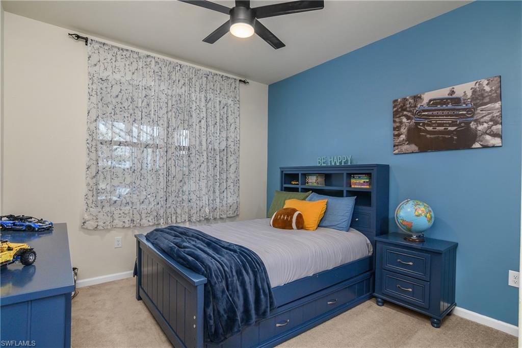 17628 Kinzie LN photo 25