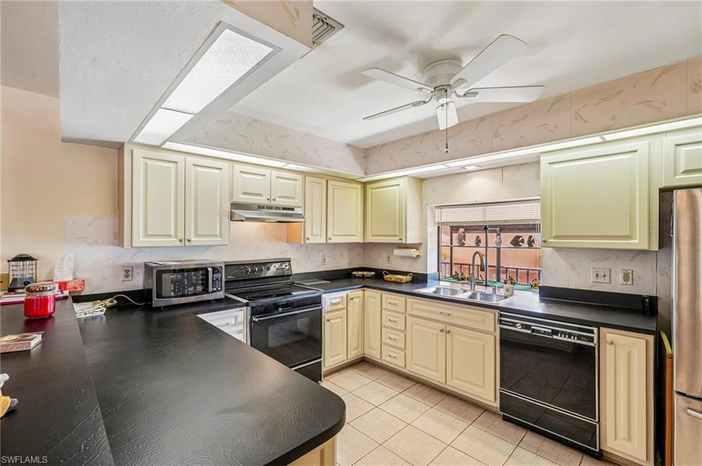 5510 SW 4th PL 605 photo 25