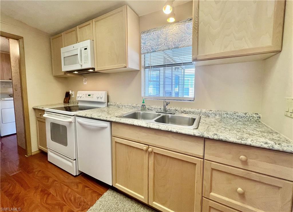 573 Cape Florida LN photo 13