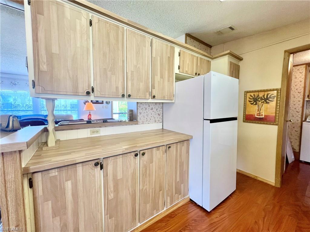 573 Cape Florida LN photo 15
