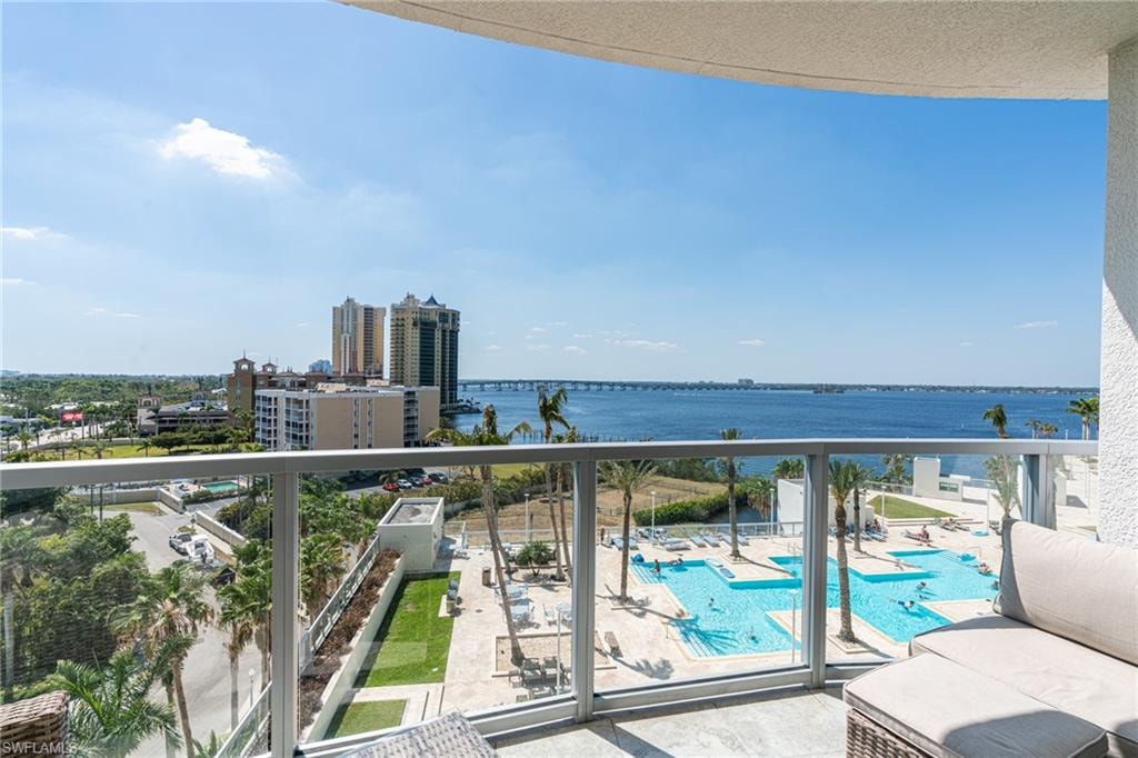 3000 Oasis Grand BLVD 801 photo 16