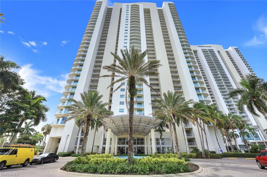 3000 Oasis Grand BLVD 801 photo 36
