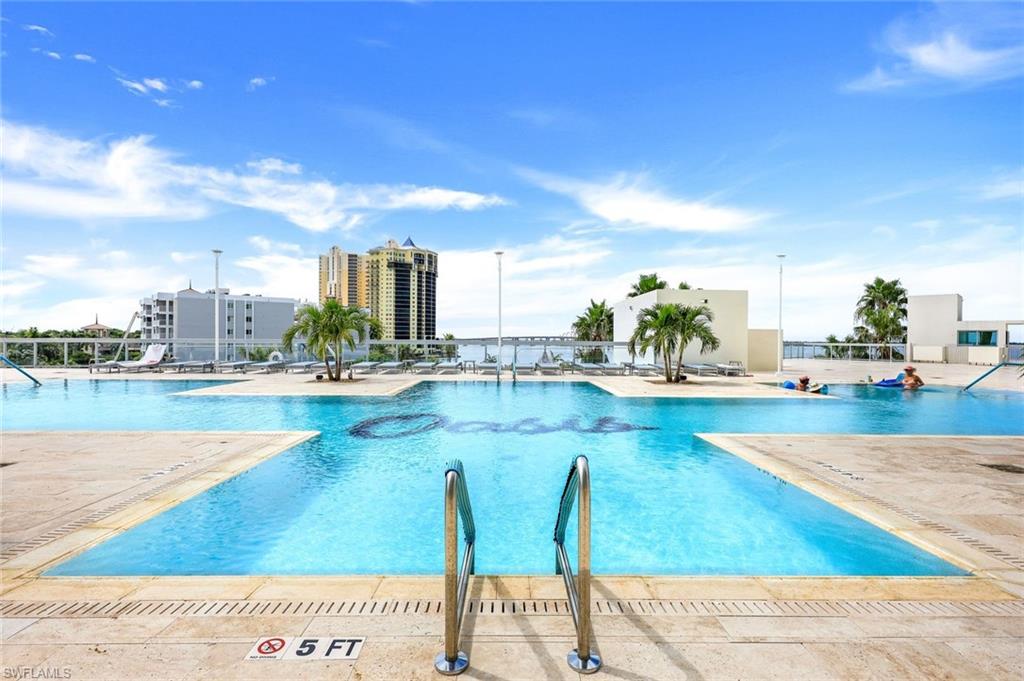 3000 Oasis Grand BLVD 801 photo 38