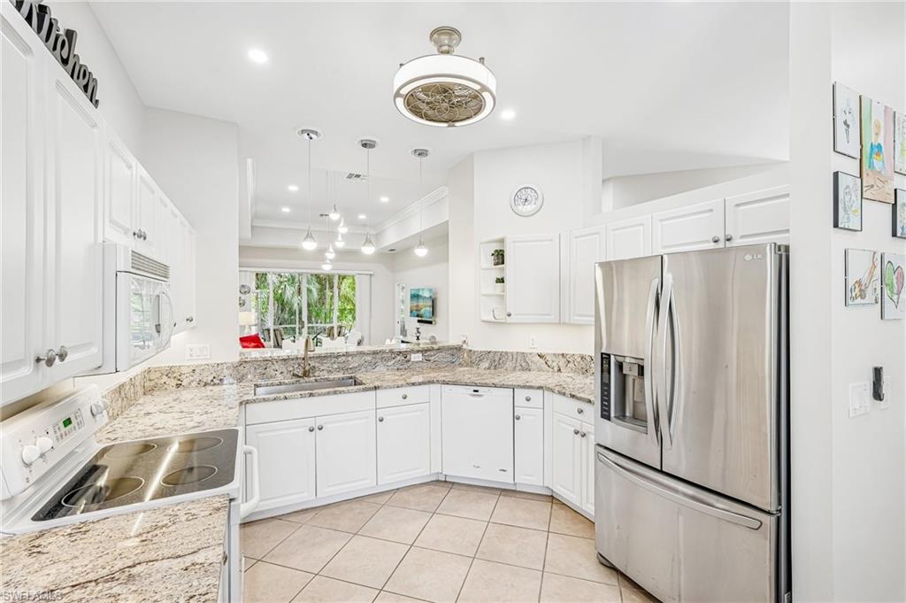 Open & Bright Chefs Kitchen!