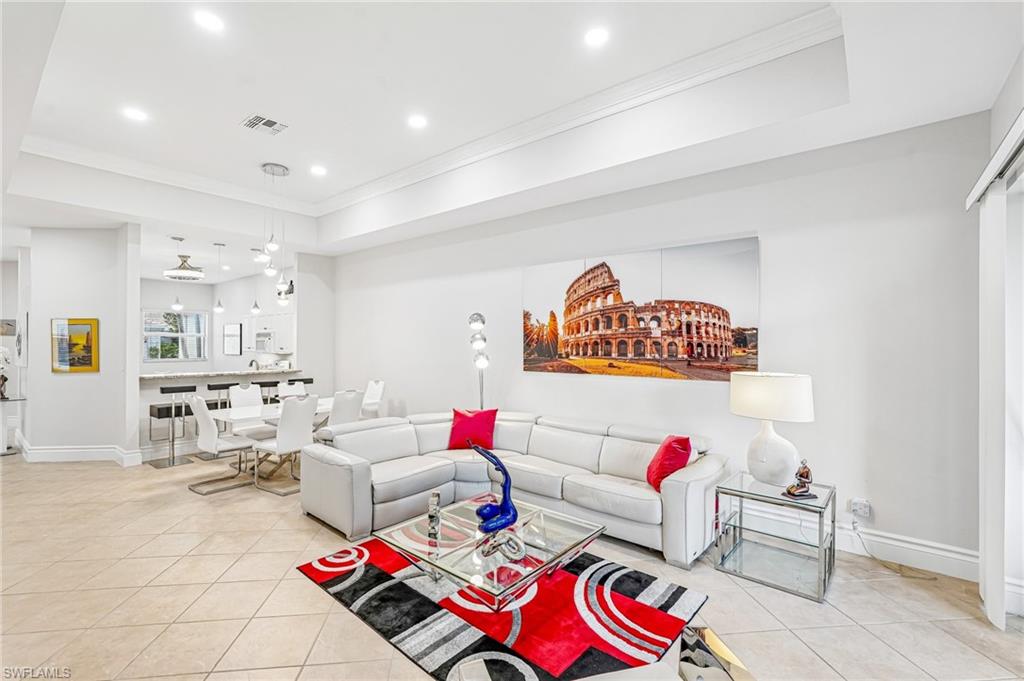 Light and Bright Living Dining Room with Trey Ceiling.