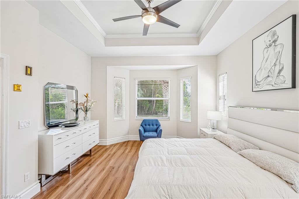 Large Primary With Trey Ceiling