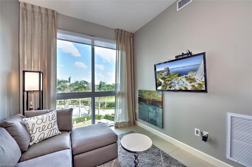 3000 Oasis Grand BLVD 407 photo 17