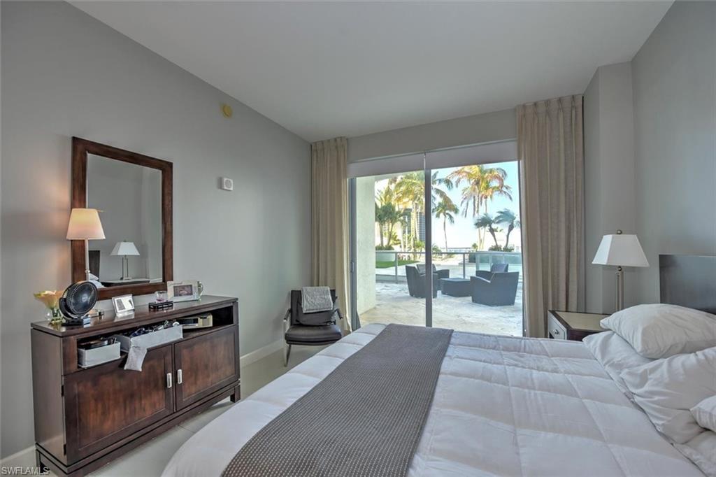 3000 Oasis Grand BLVD 407 photo 12
