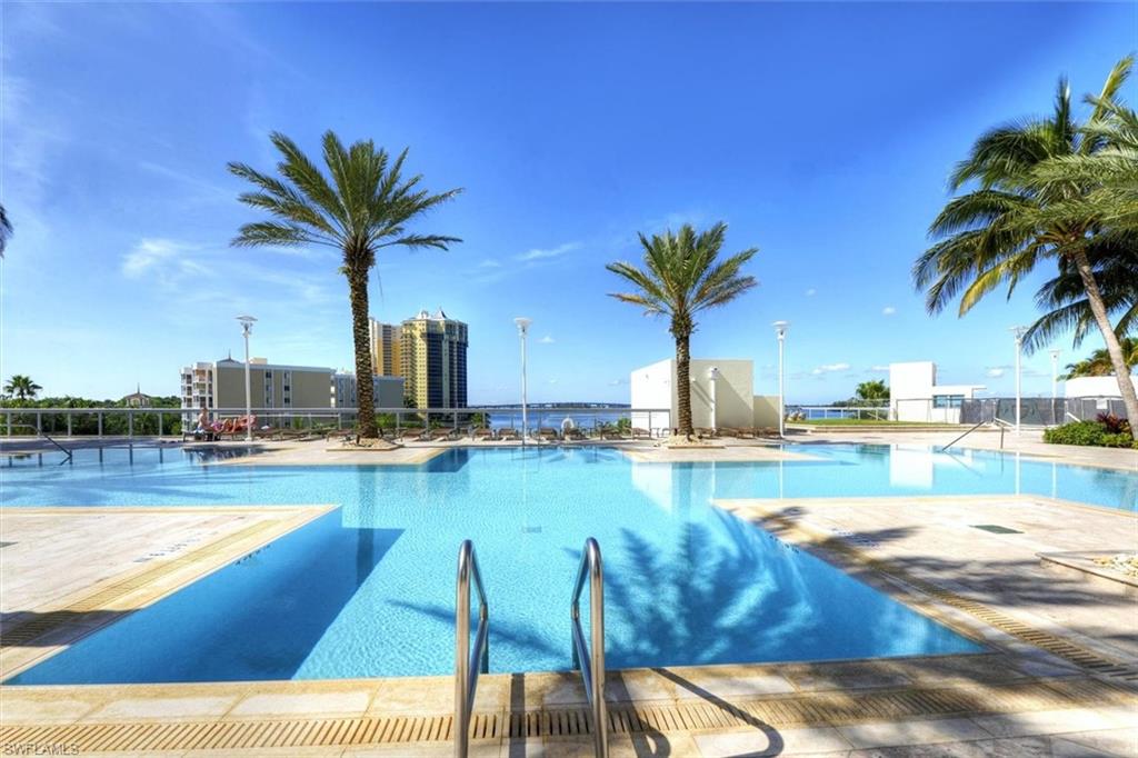 3000 Oasis Grand BLVD 407