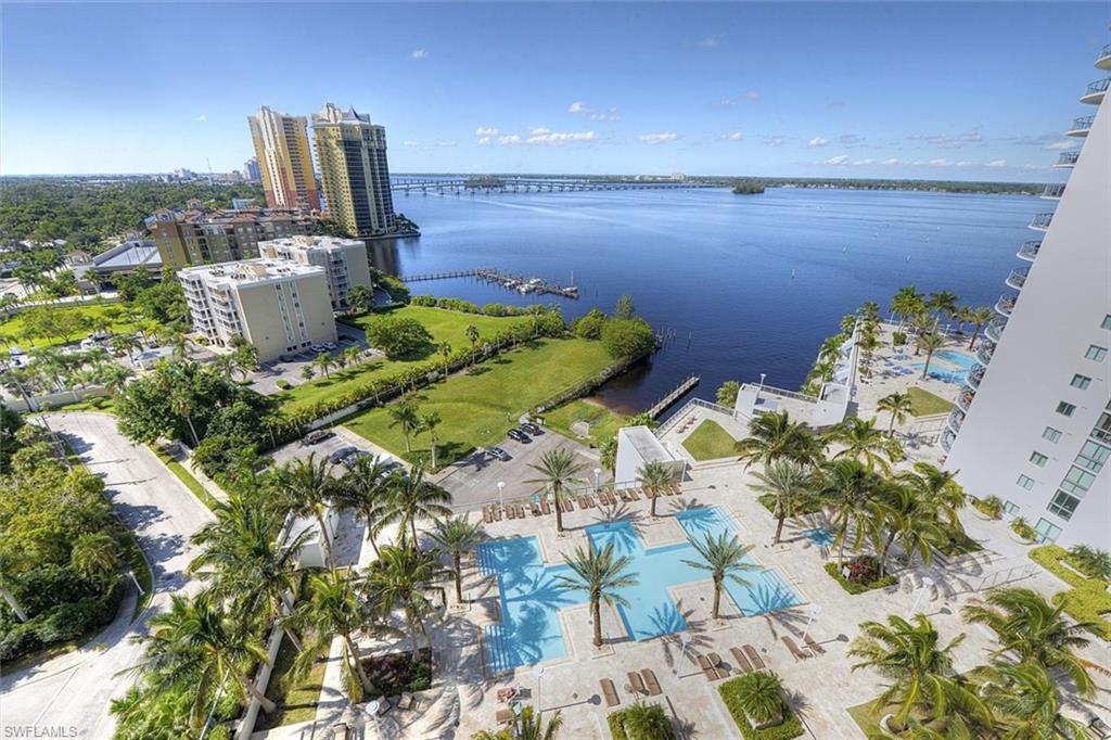 3000 Oasis Grand BLVD 407 photo 25