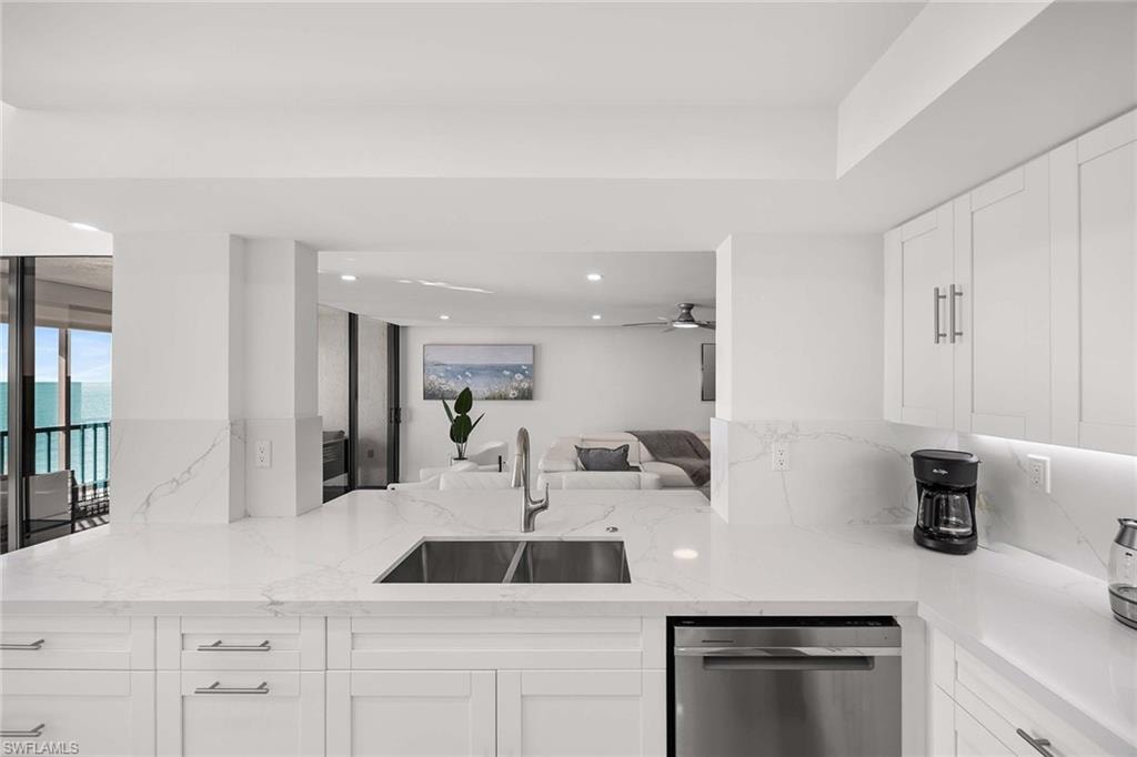 10475 Gulf Shore DR 162 photo 8