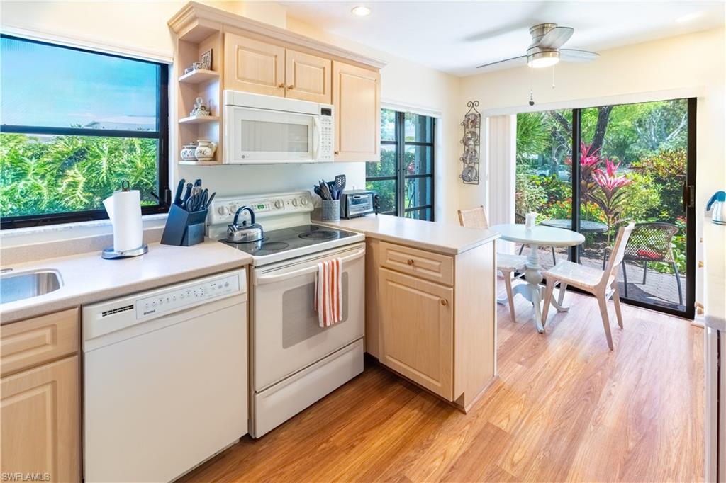 522 Beachwalk CIR photo 13