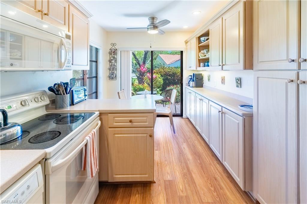 522 Beachwalk CIR photo 14