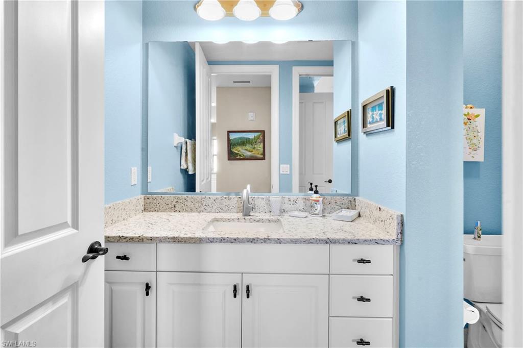 98 Vivante BLVD 410 photo 32