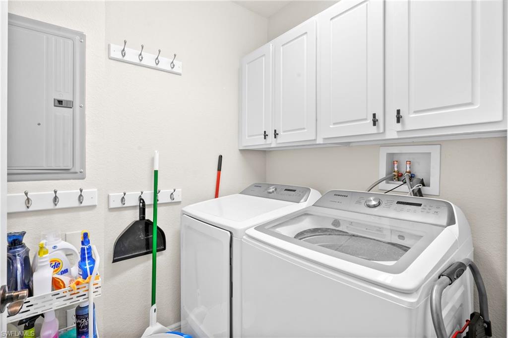 98 Vivante BLVD 410 photo 33
