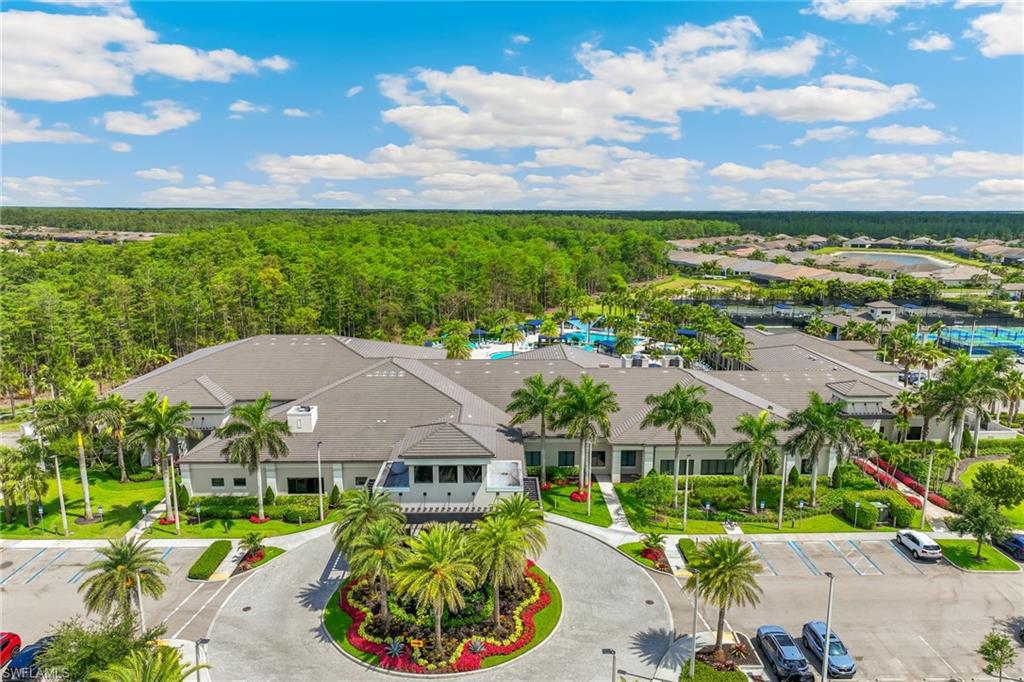 Valencia Bonita Clubhouse