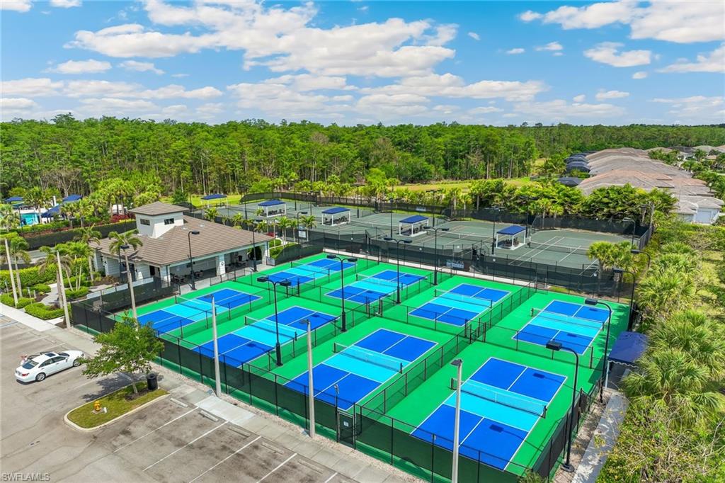 8 Pickleball Courts