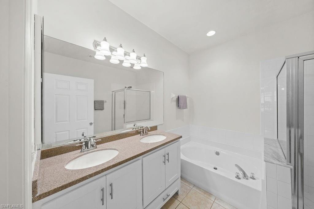23039 Lone Oak DR photo 32