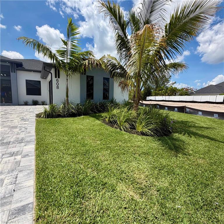 608 SW 20th TER