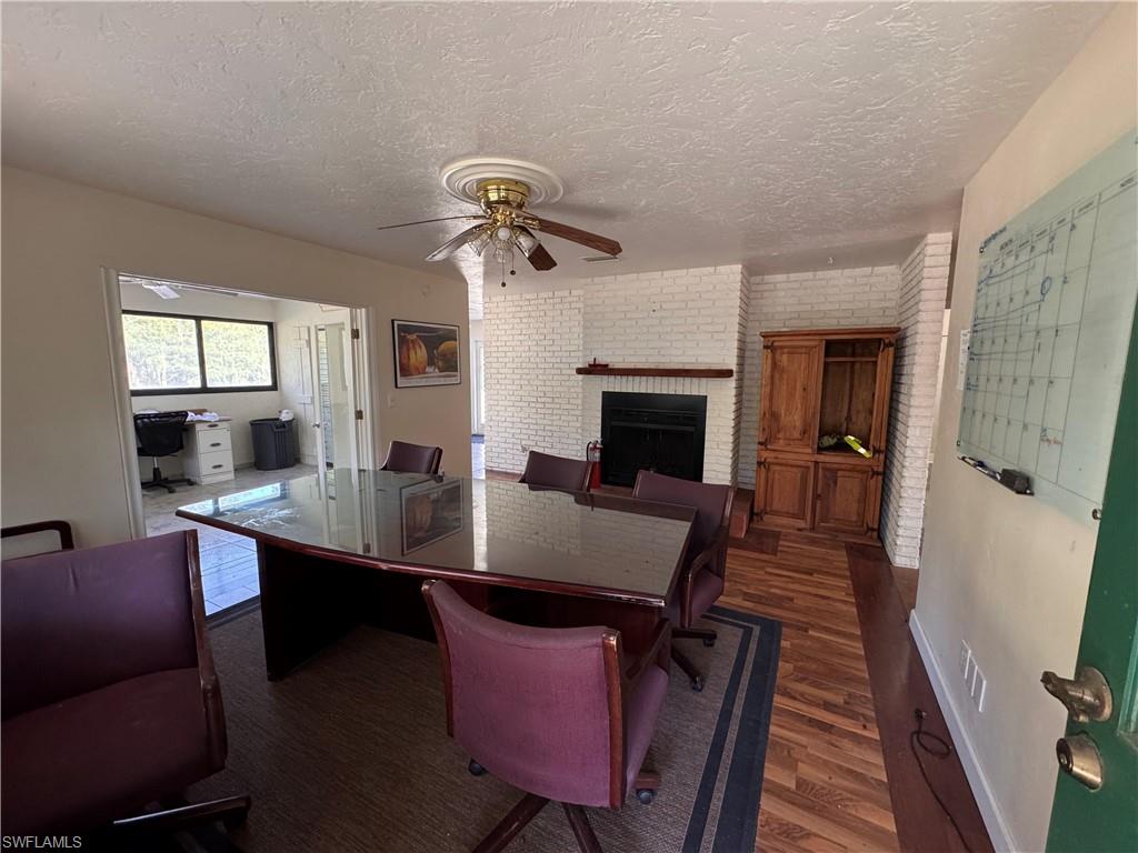 1825 Washburn AVE photo 10
