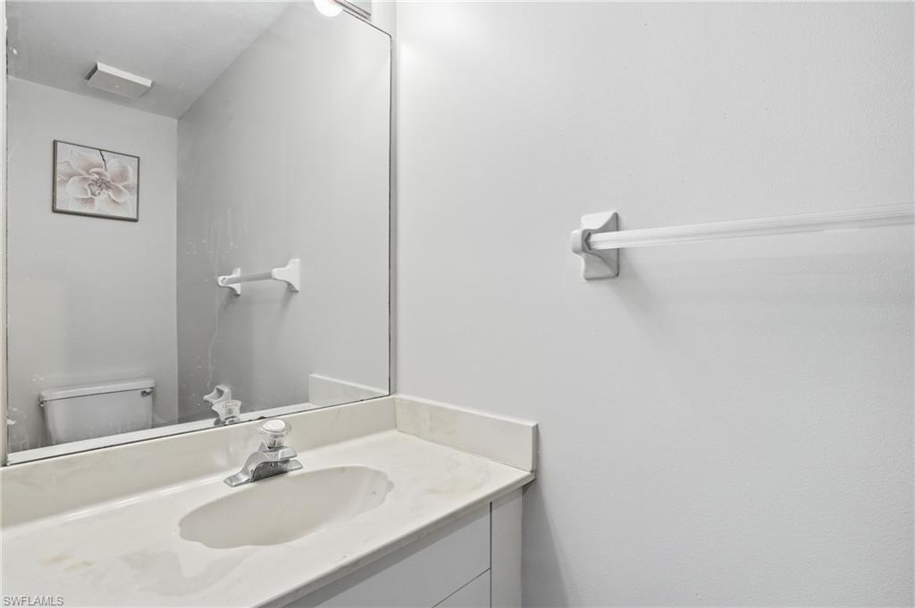 1018 Woodshire LN A208 photo 20
