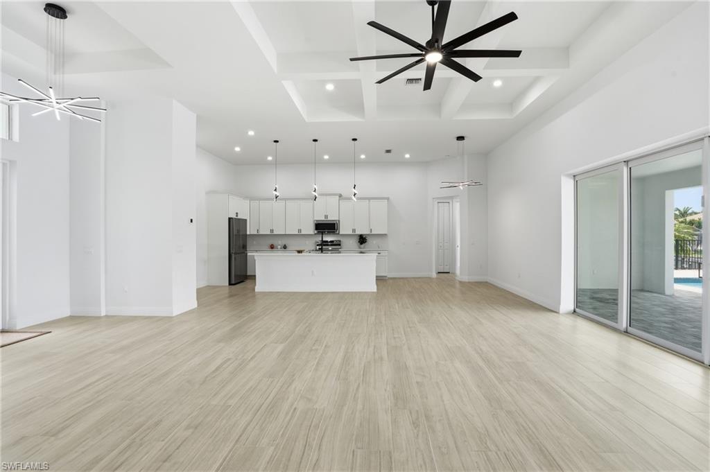 1625 SW 44th TER