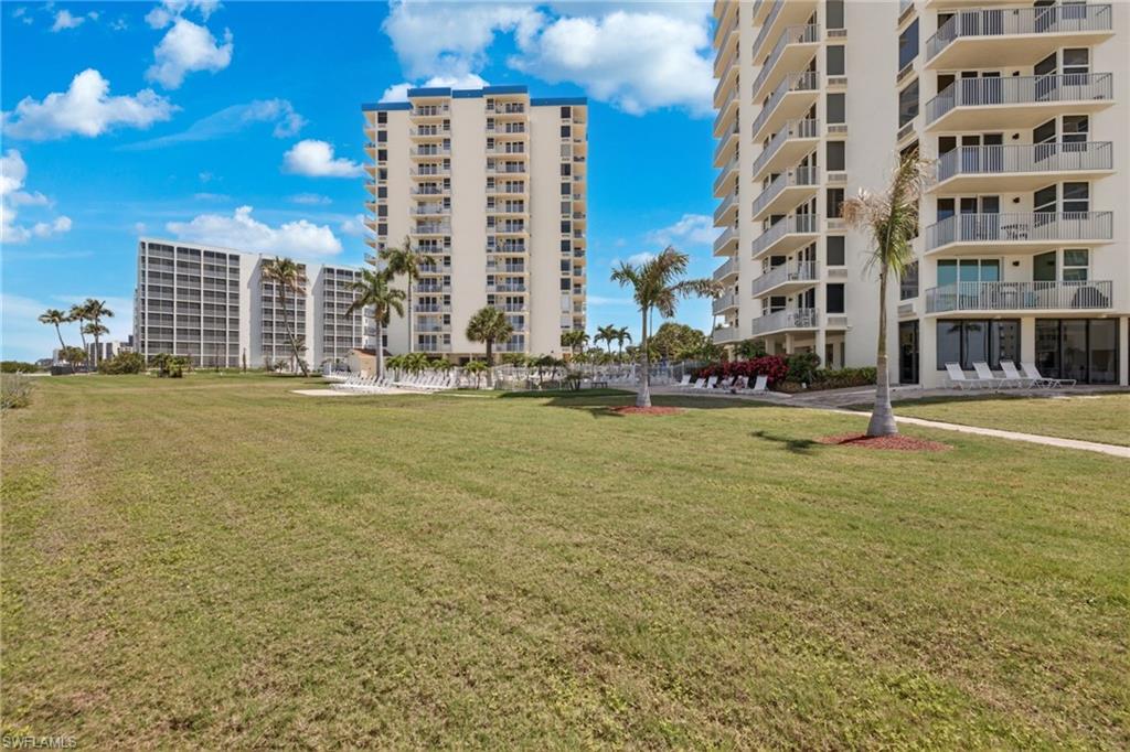 7330 Estero BLVD 1108 photo 27