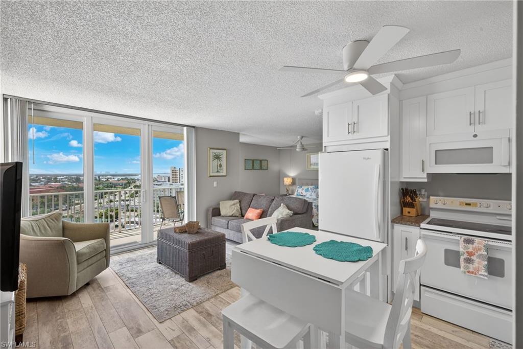 7330 Estero BLVD 1108 photo 12