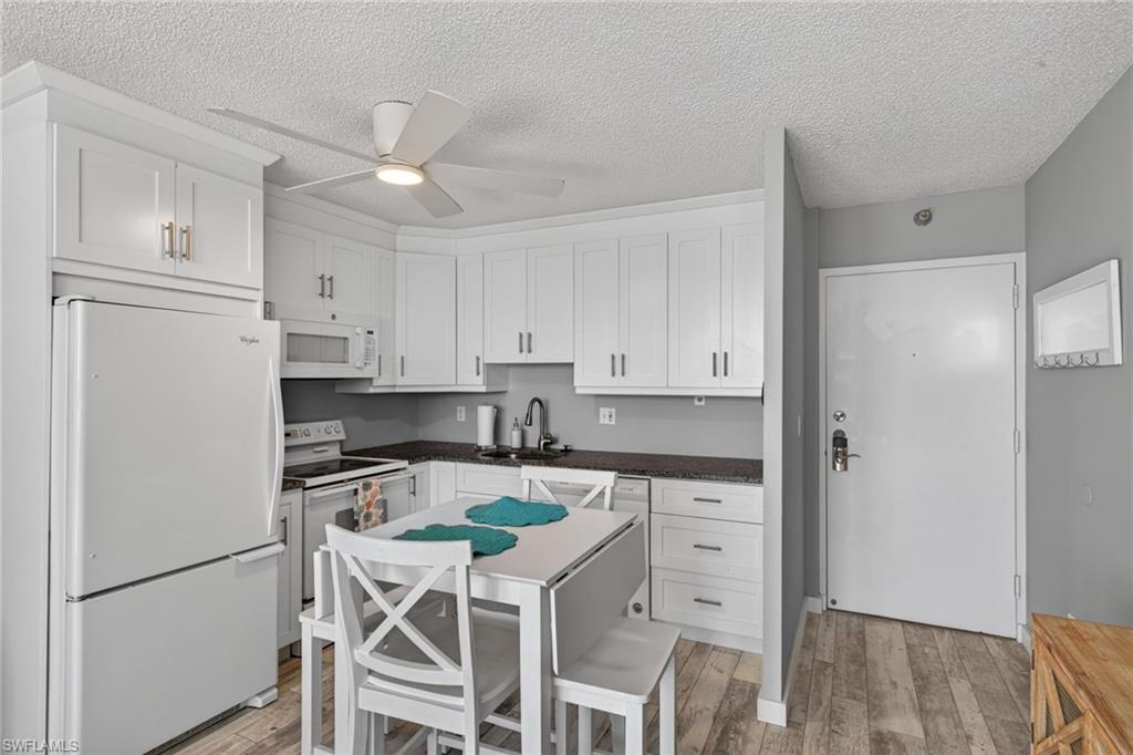 7330 Estero BLVD 1108 photo 10