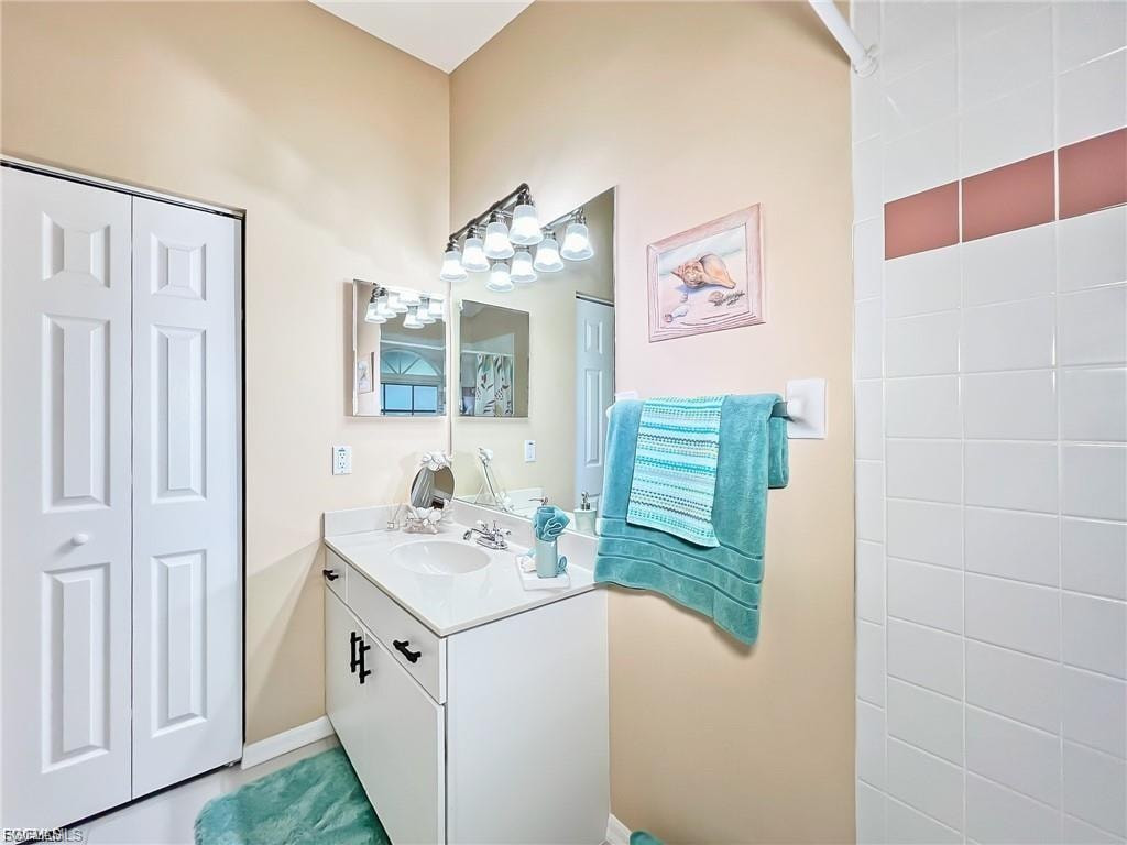 7631 Woodland Bend CIR photo 22