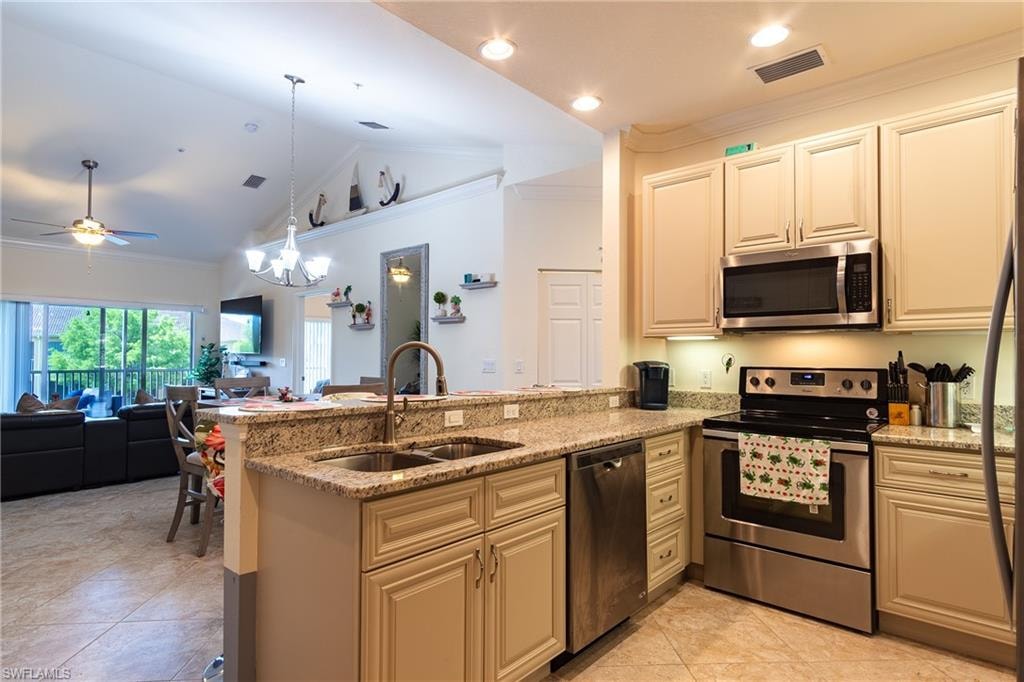1102 Winding Pines CIR 206 photo 18